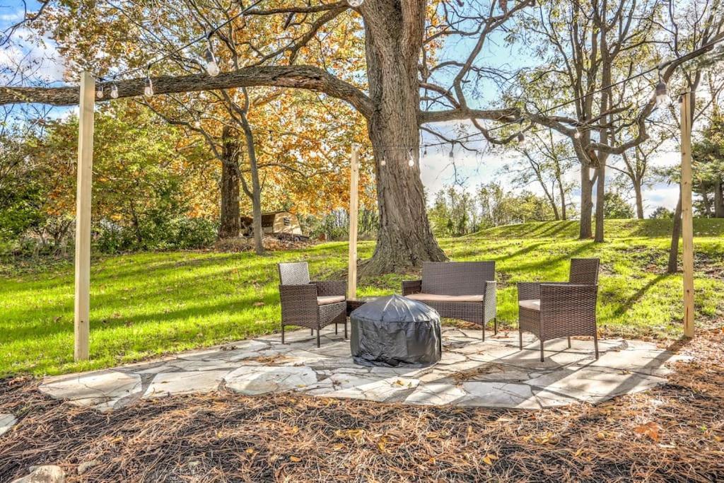 Beautiful Farmhouse Close To Lanc Hershey Etown Mount Joy Luaran gambar